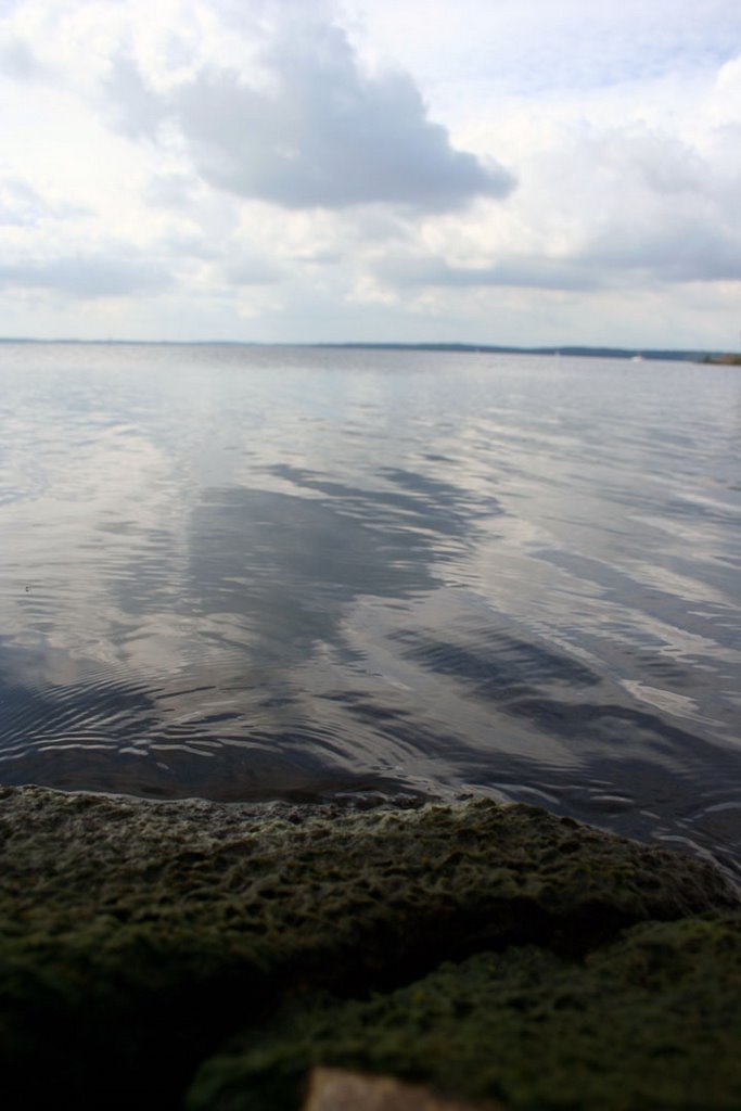 Niegocin lake, cloudy silence