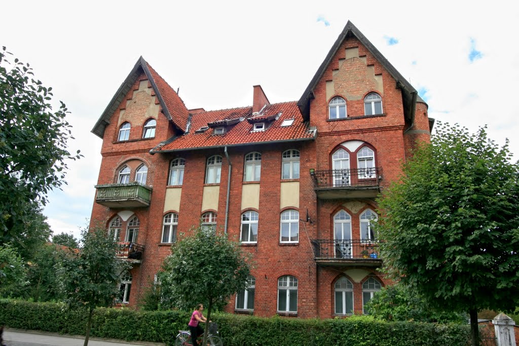 Giżycko (Lėcius) - Prussian houses in Pionierska street