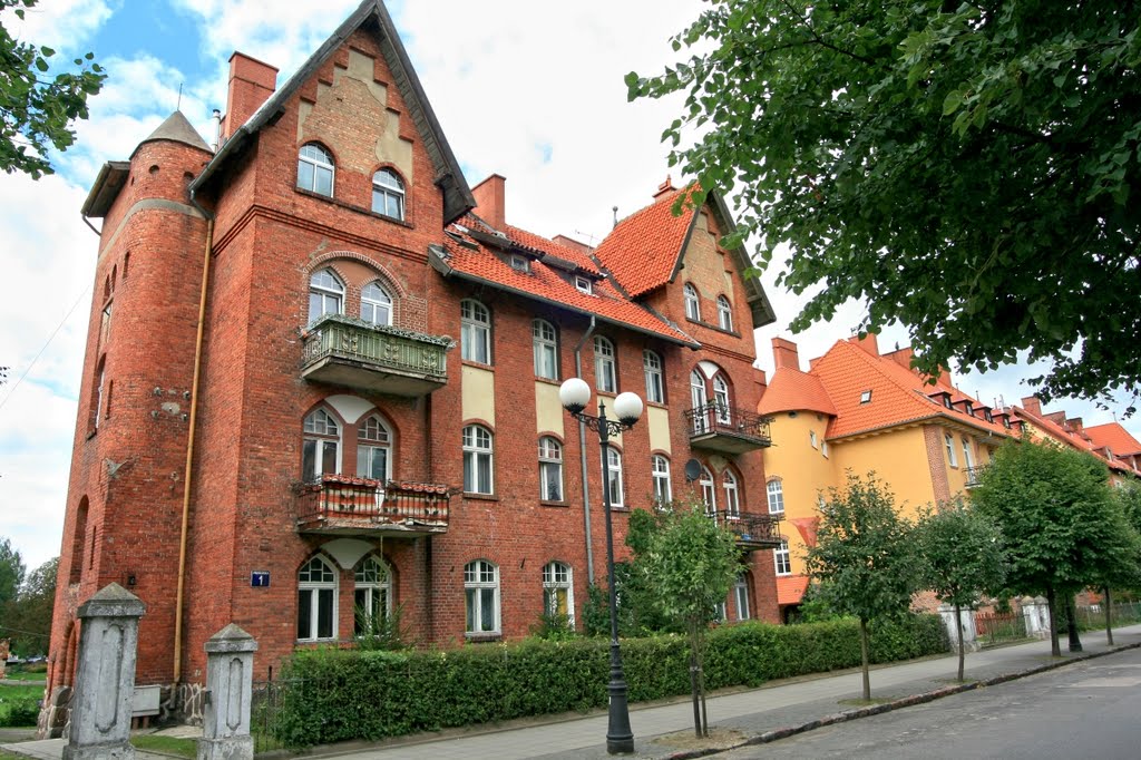 Giżycko (Lėcius) - Prussian houses in Pionierska street