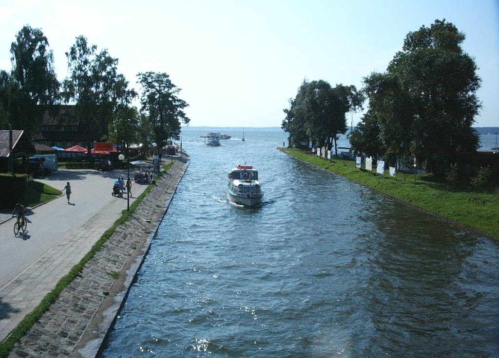 giżycko-widok na jezioro Niegocin z mostu kolejowego