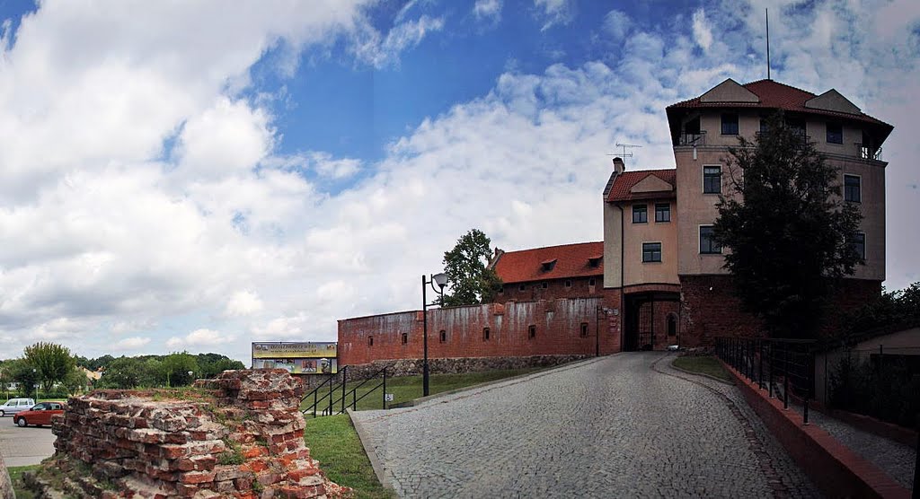 ZAMEK KRZYŻACKI W DZIAŁDOWIE