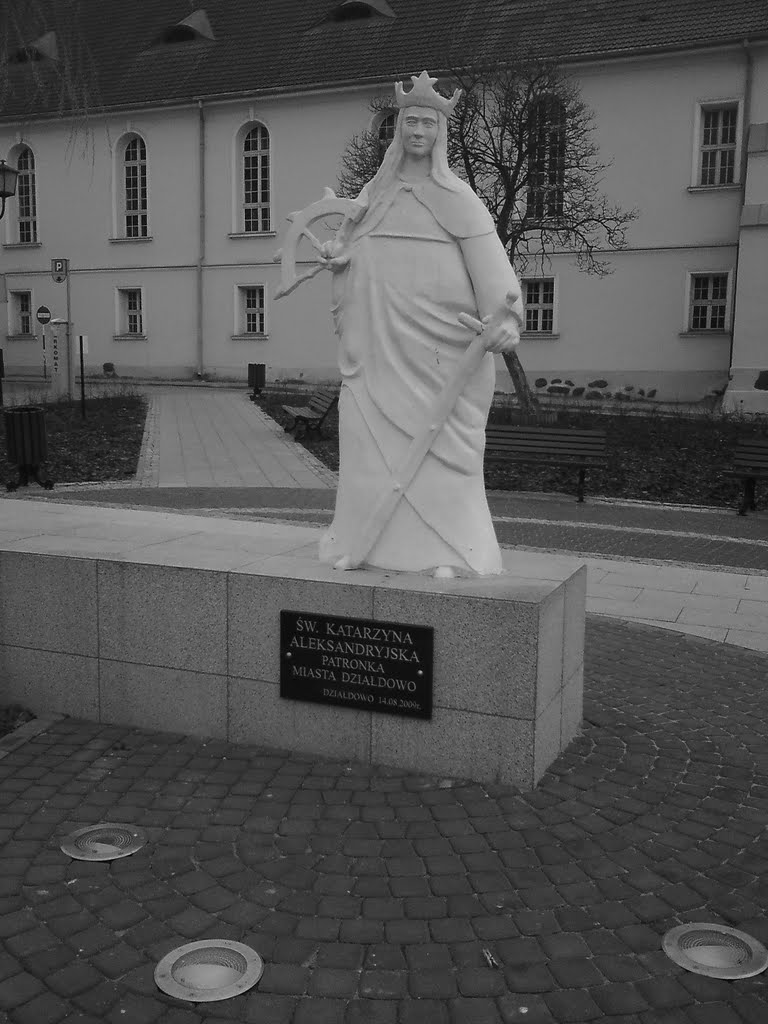 Pomnik Św. Katarzyny w Działdowie