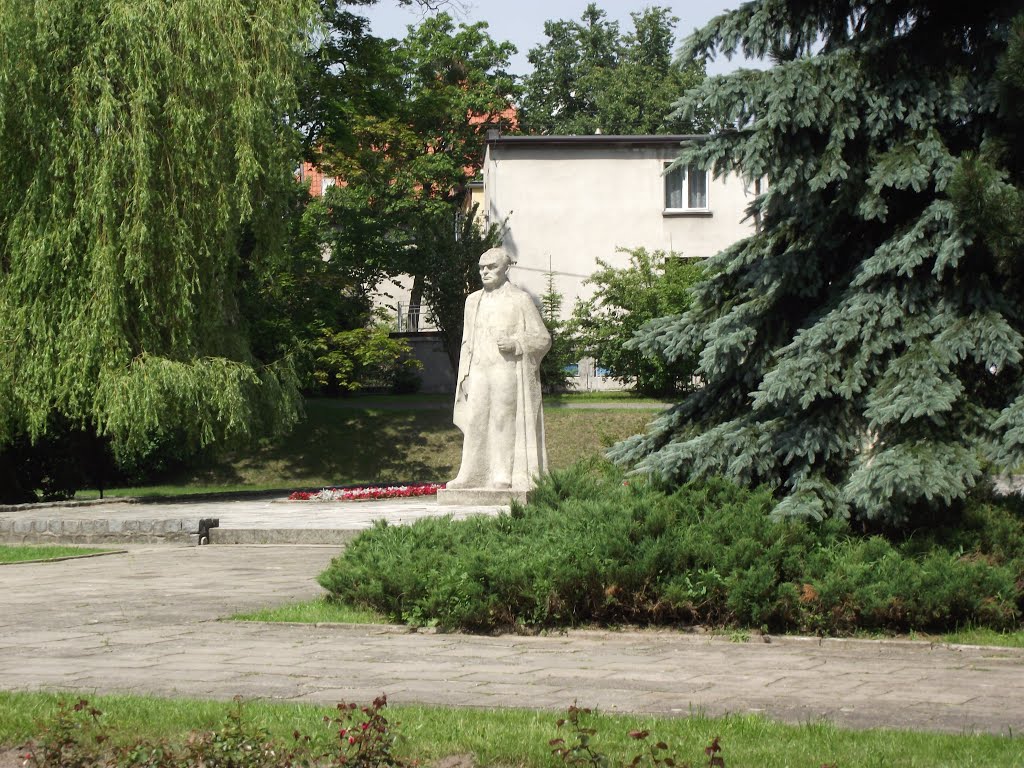 Iława - pomnik Stefana Żeromskiego