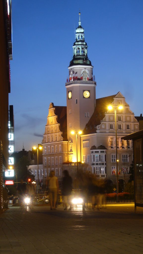 Ratusz nocą