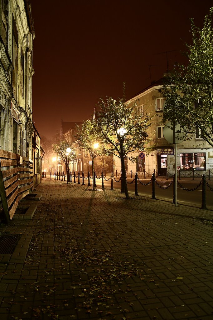 Koło w nocy - ul. Mickiewicz Koło by night - Mickiewicza street 2