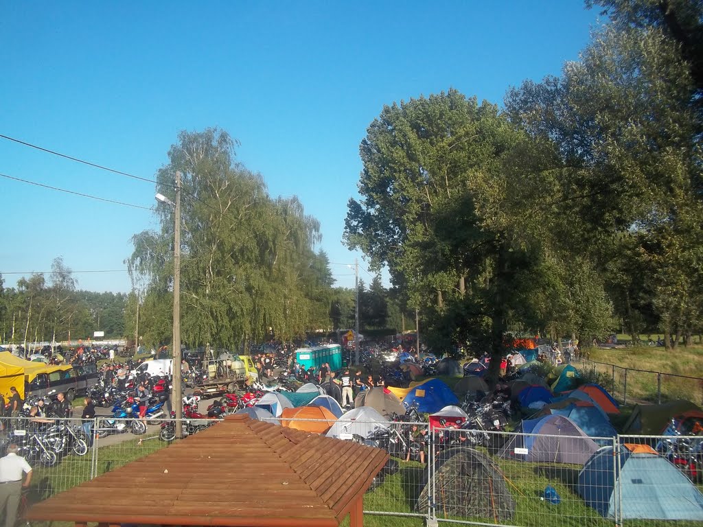 Namioty na slotcie