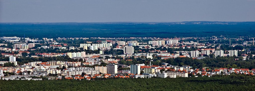 Panorama Piły z lotu ptaka; widok od strony południowo-zachodniej