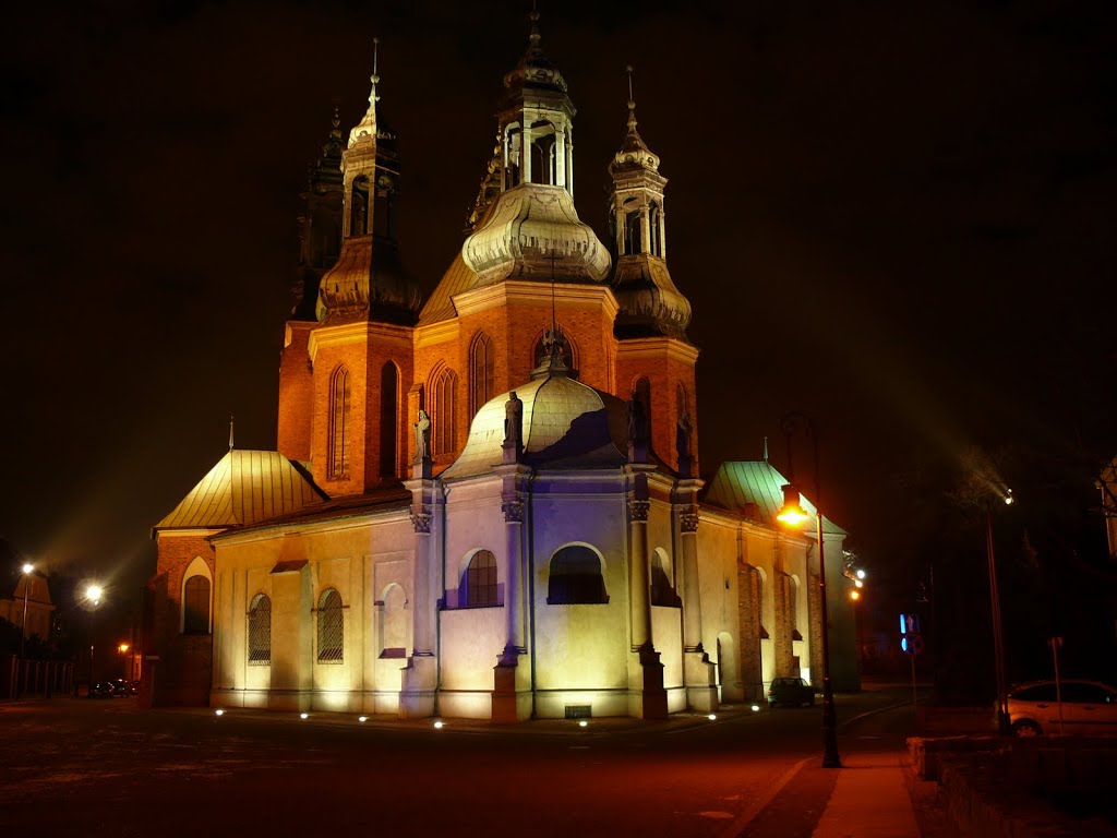 Poznań, Katedra nocą