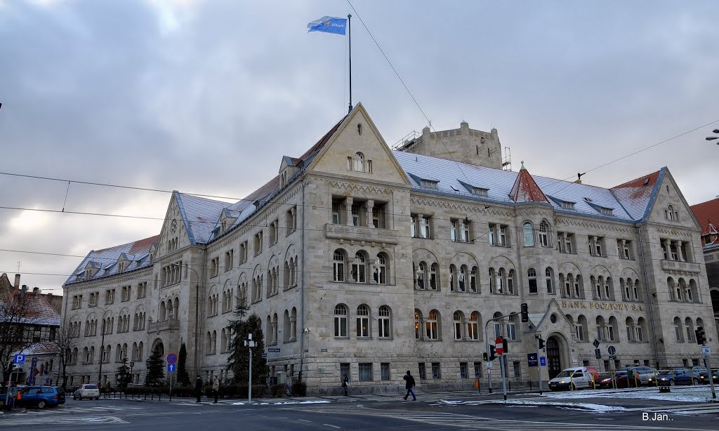 Poznań, budynek Poczty Polskiej /dawniej Dyrekcji Okręgu Poczty/