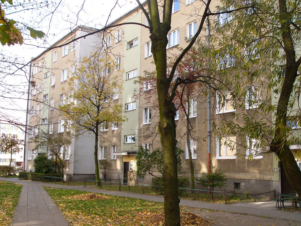 Turek - blok przy Wyszyńskiego 6