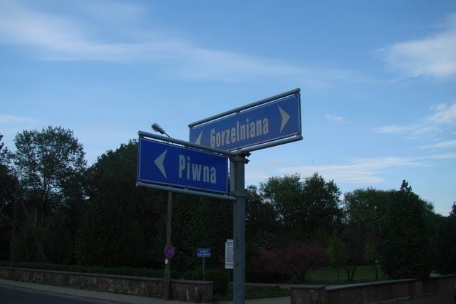 Skrzyżowanie Gorzelniana-Piwna /i bądź tu trzeźwy :)/