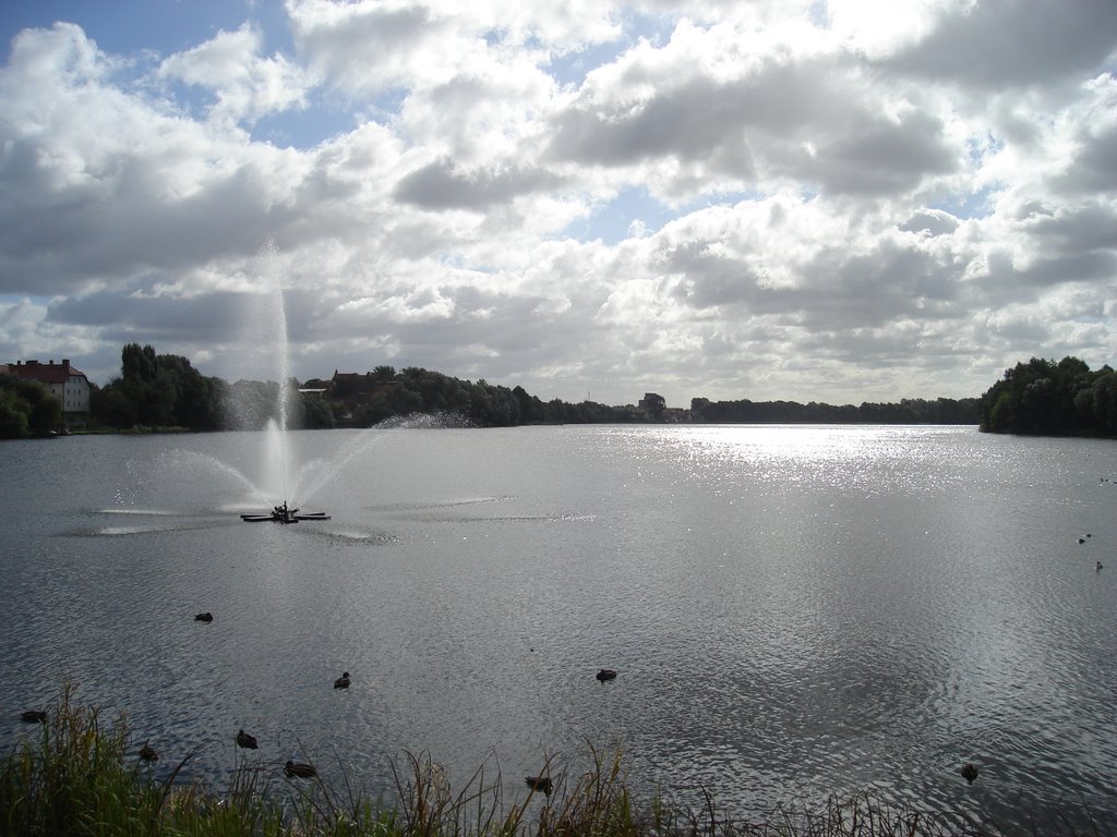 Fountain,Lake Zamkowe,Wałcz,Poland / fontanna,Jezioro Zamkowe,Wałcz,Poland
