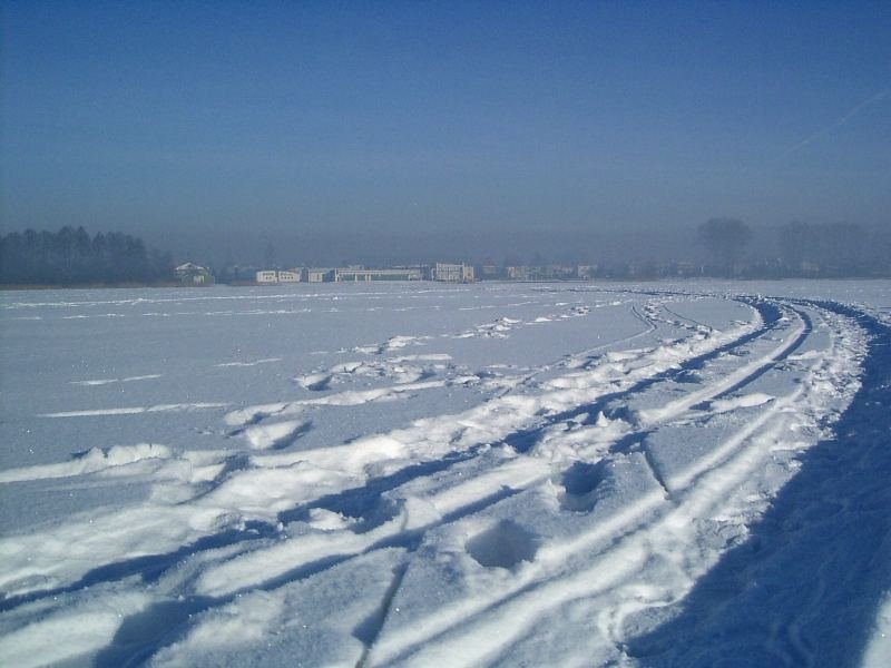 Frozen Lake Radun 01