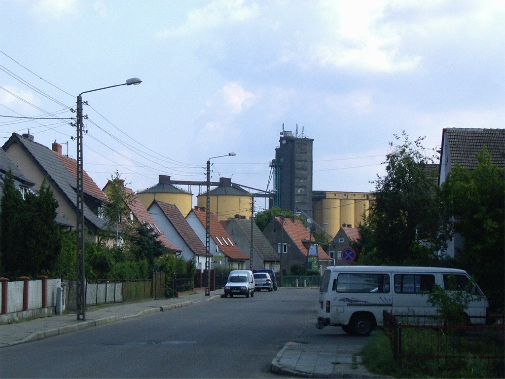 1May Street, Granary silos