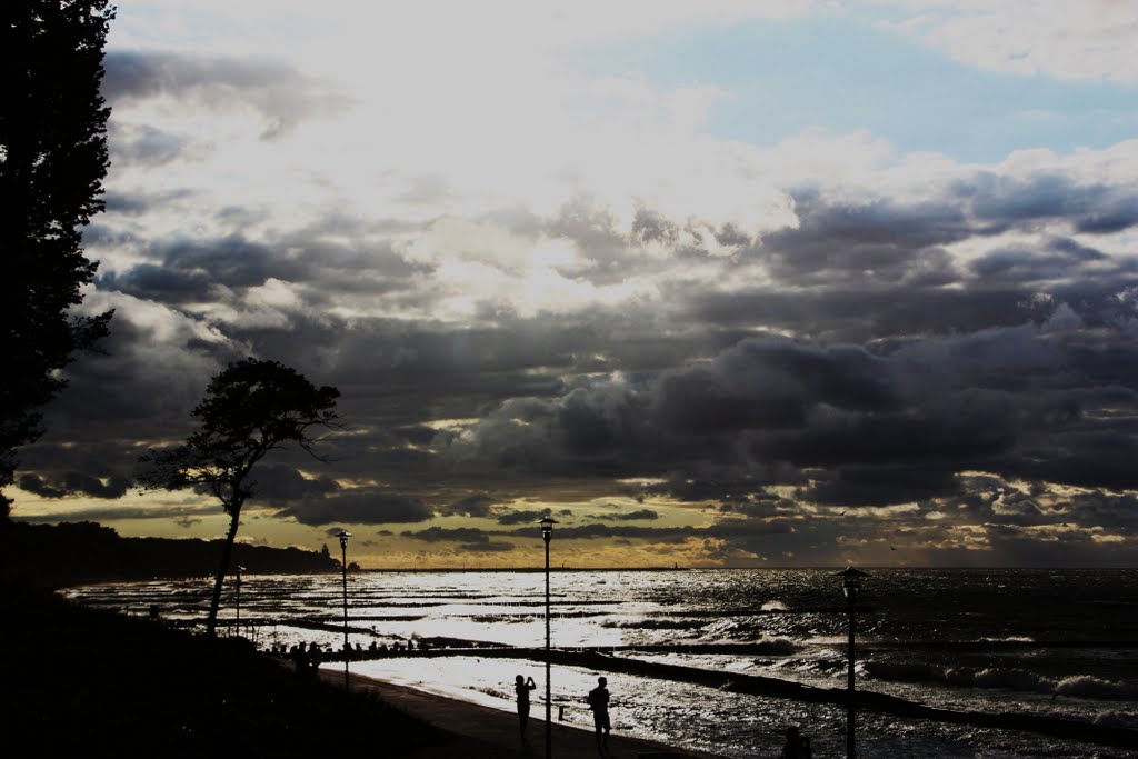 Kołobrzeg. Morze Bałtyckie.
