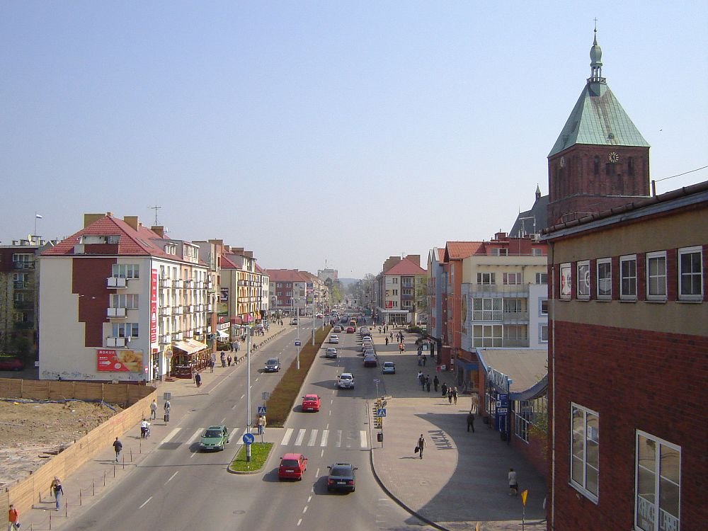 Zwycięstwa street - east