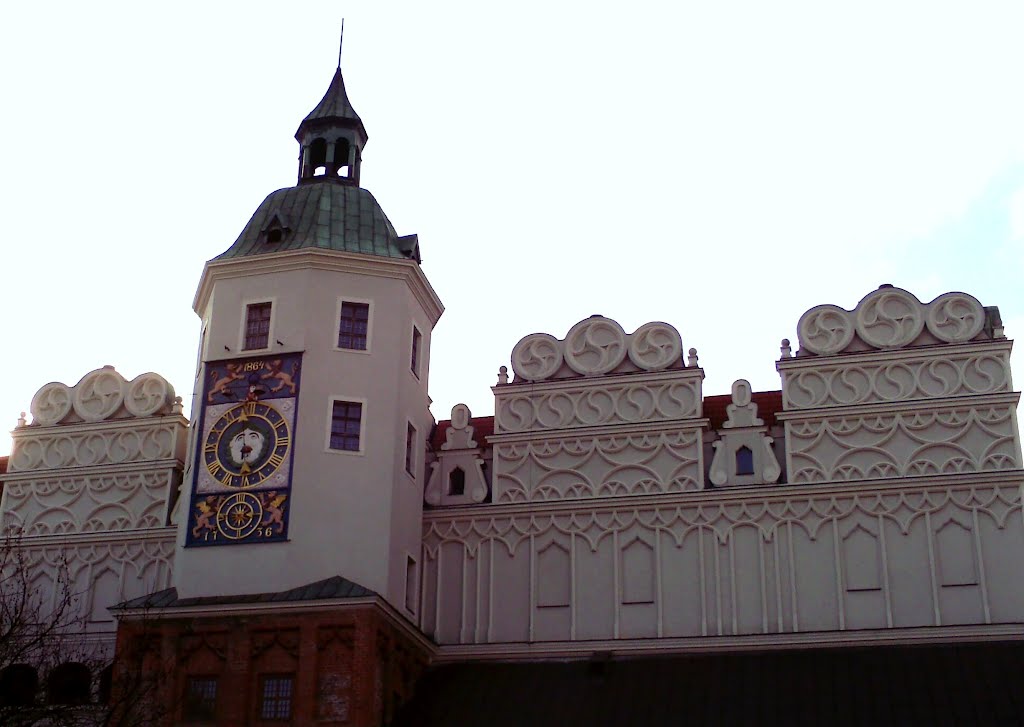 XVII - wieczny zegar . Zamek Książąt Pomorskich. Szczecin
