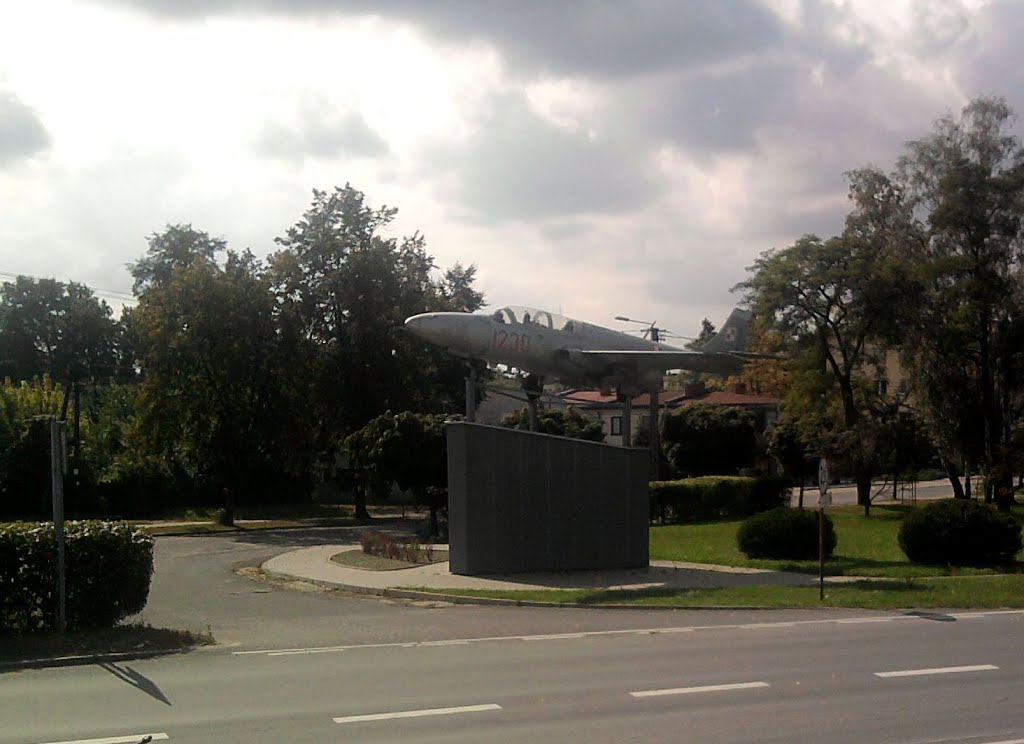 Łask - Ikona polskiego lotnictwa wojskowego,TS-11 Iskra.