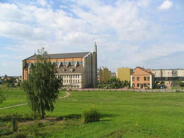 Widok na Kościół Podwyższenia Krzyża Świętego
