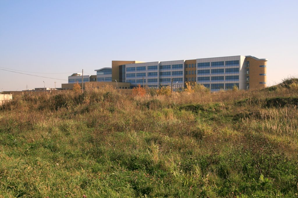 Nowy, ciągle prawie gotowy szpital w Radomsku