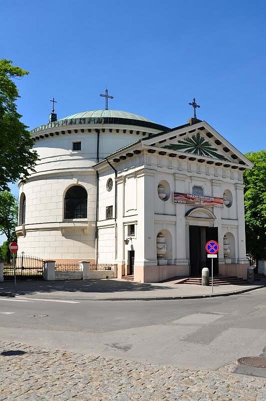 Barokowo-klasycystyczny kościół św. Jakuba 1781 Skierniewice /zk