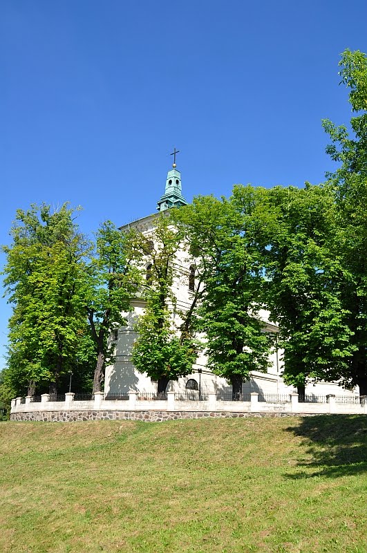 Barokowo-klasycystyczny kościół św. Jakuba 1781 Skierniewice /zk