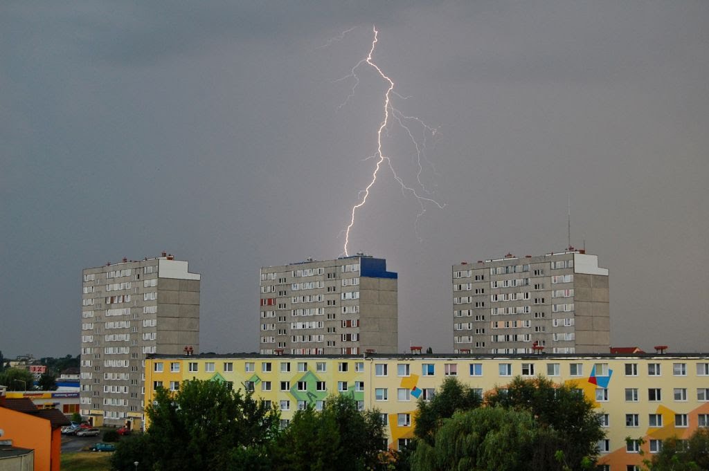 BURZA NAD SKIERNIEWICAMI