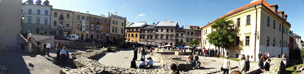 Lublin - Plac Po Farze / The Parish Church Square