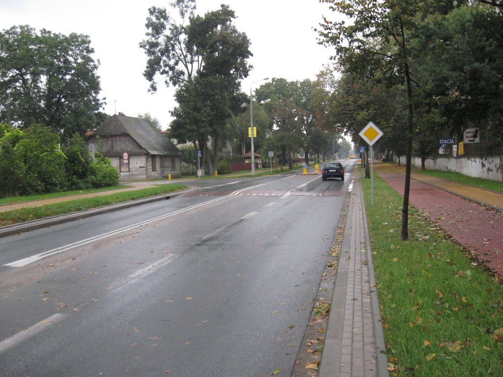 143 ul. Kaźmierska, wyniesione skrzyżowanie