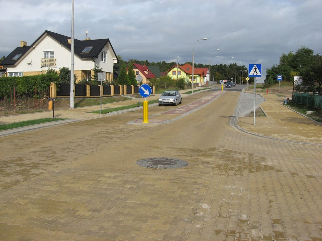 147 ul. Kaznowskiego, wyniesiona płaszczyzna