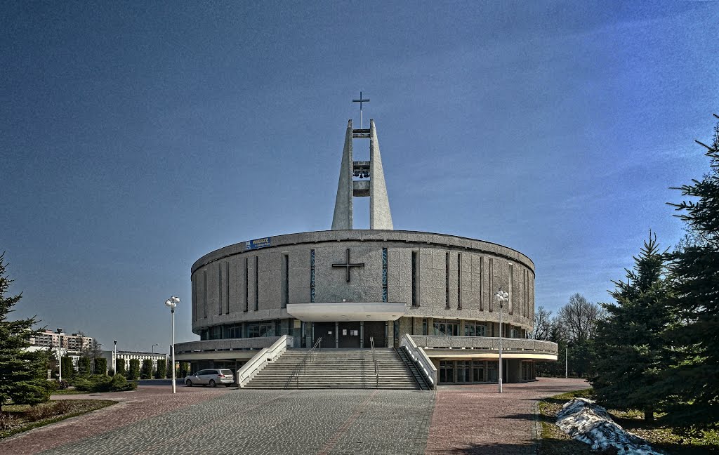 latający talerz katolików...