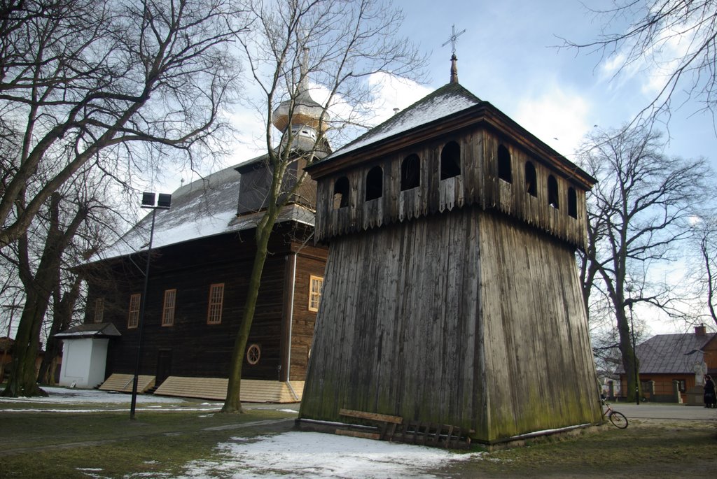Dzwonnica i kościółek