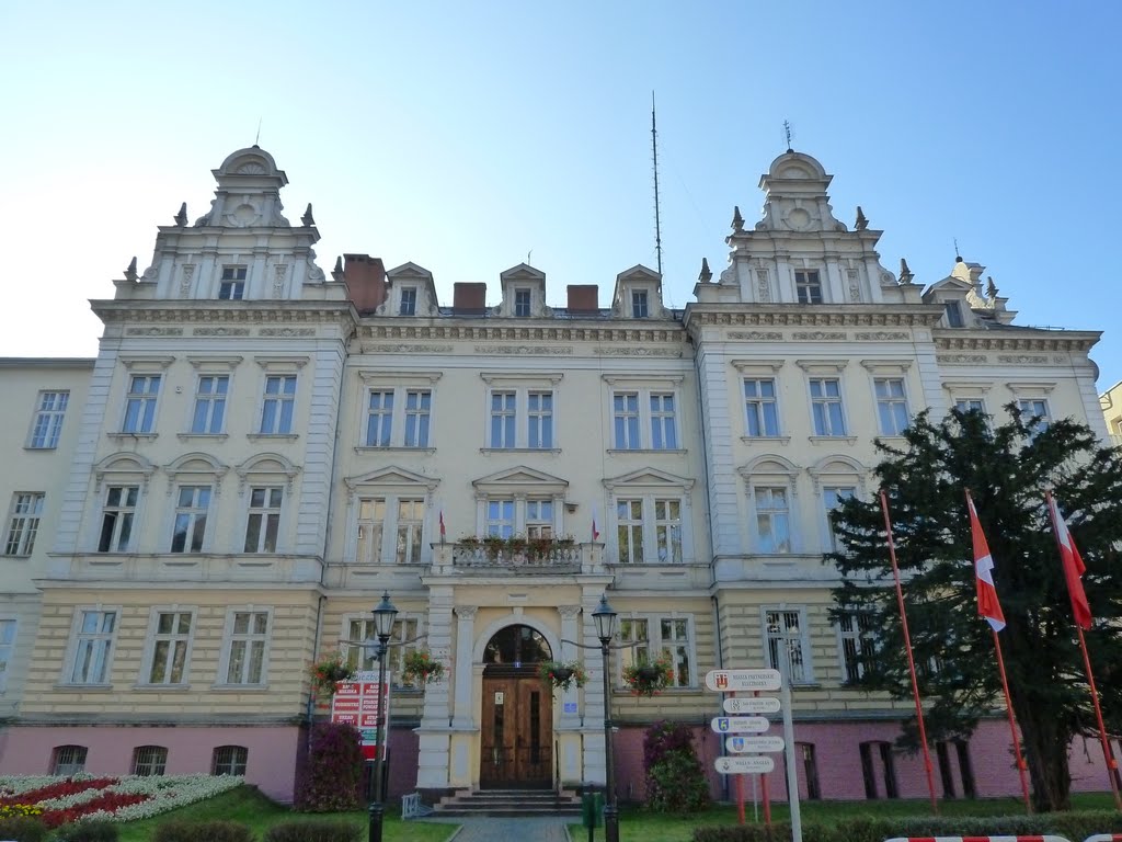Poland, Kluczbork, Kreuzburg, City Hall and Municipal Police
