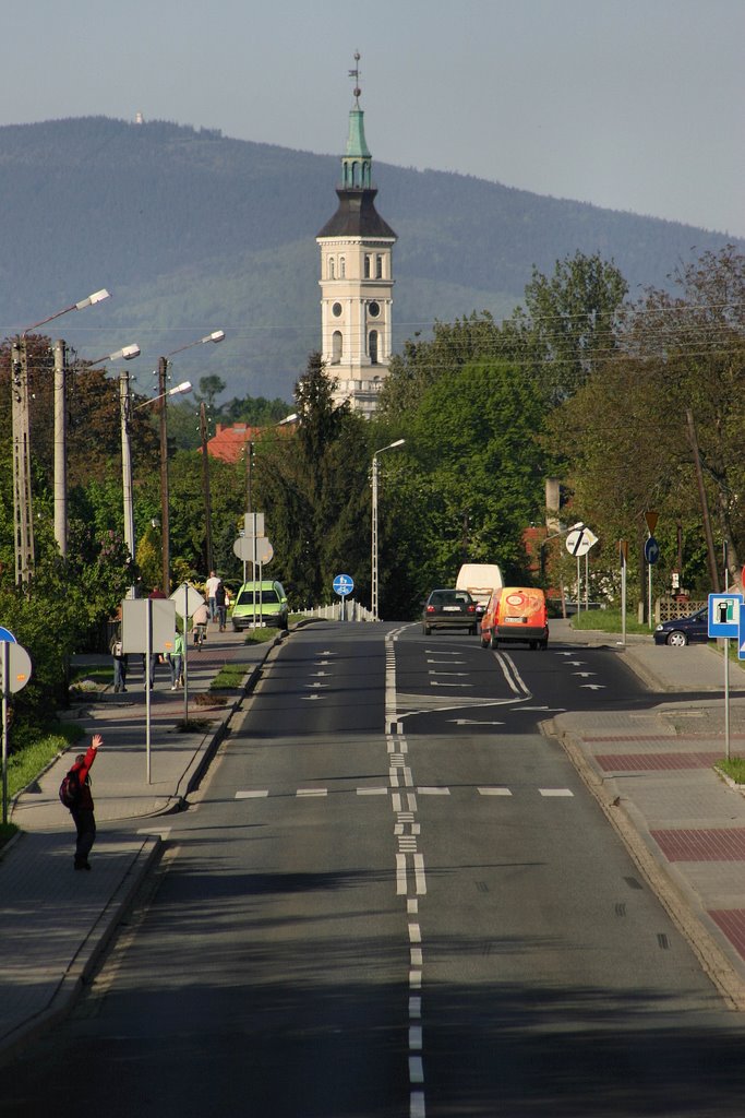 Ratusz na tle Biskupiej Kopy