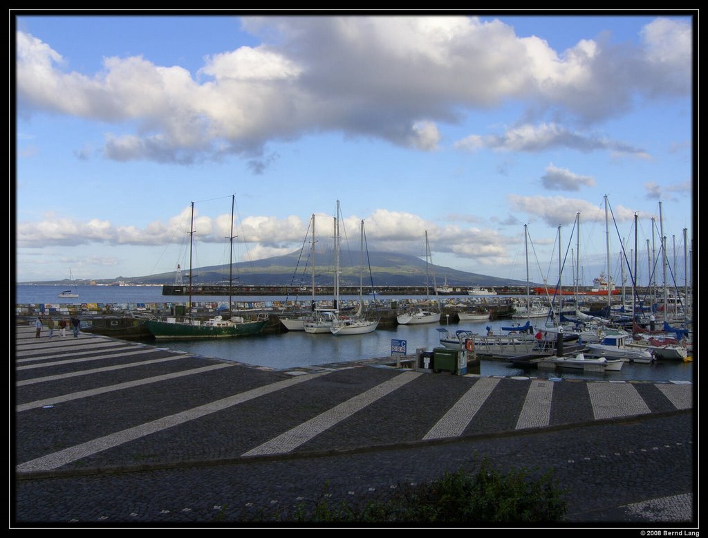 Horta - Hafen, Blick auf Pico