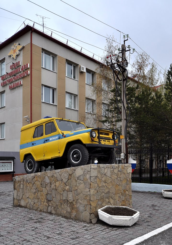 UAZ-469 police car as monument