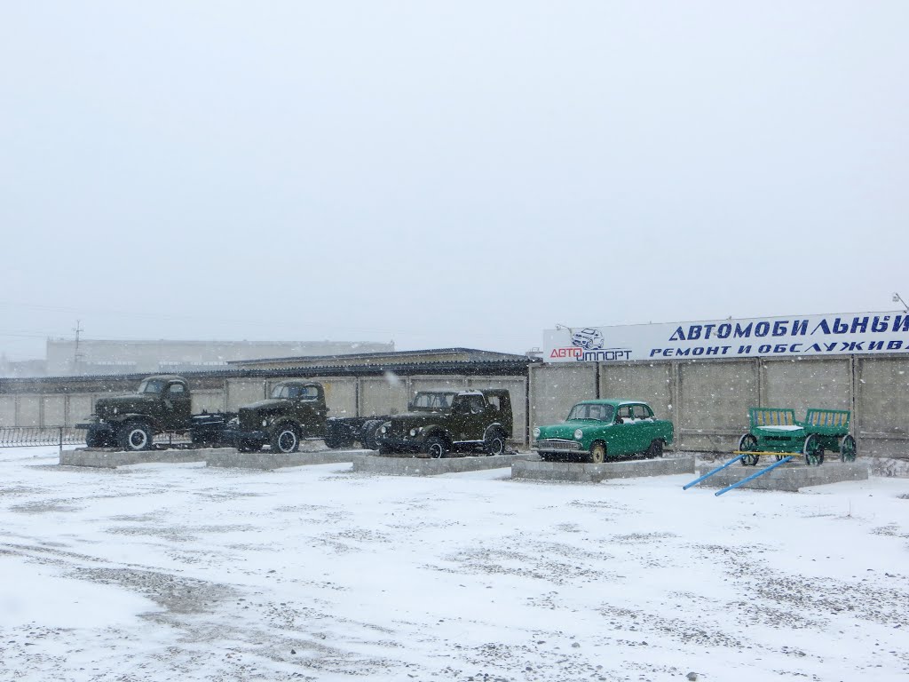 Автомобили - памятники