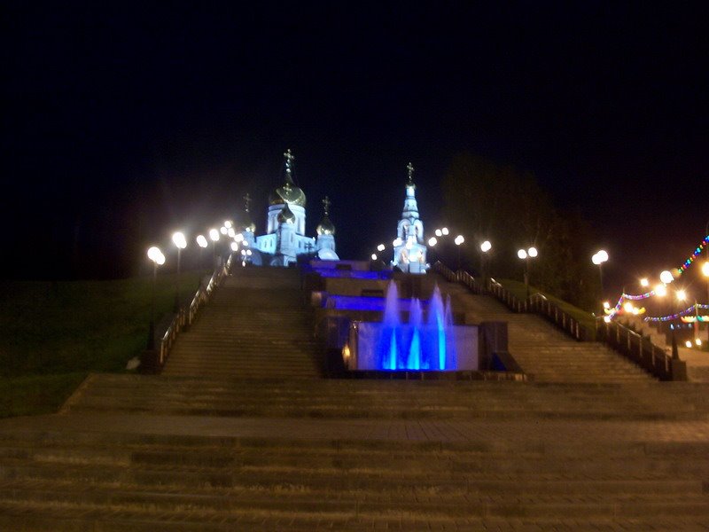 В начале пути к Храму ночью