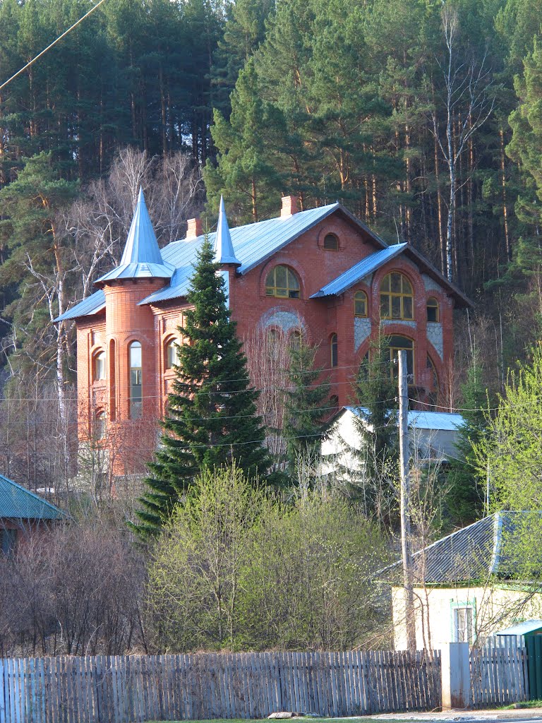 Белокуриха. Частные вкрапления в курортную идилию