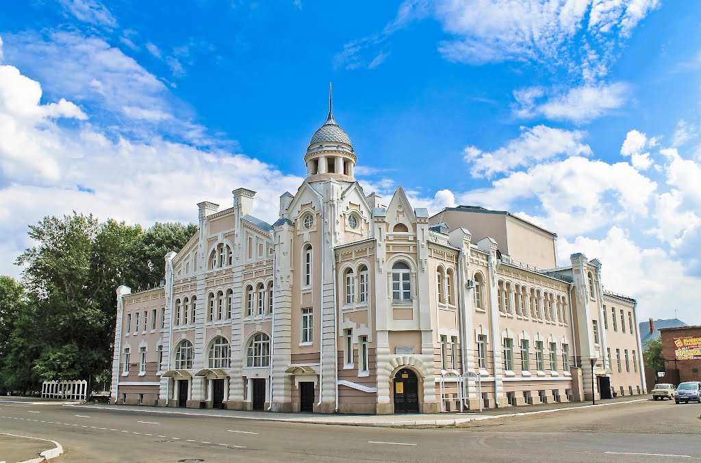 Бийский драматический театр
