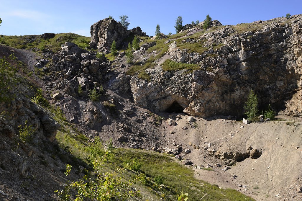 The entry in Gallery Demidoff pit in Zmeenogorsk.