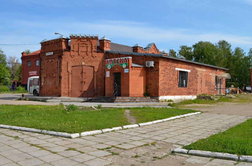 Лавка купца Воробьева (пер.Горный 3) (июнь 2013г.)