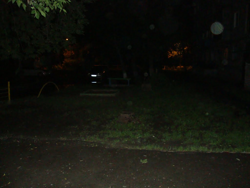 Парковая 5 (двор)
