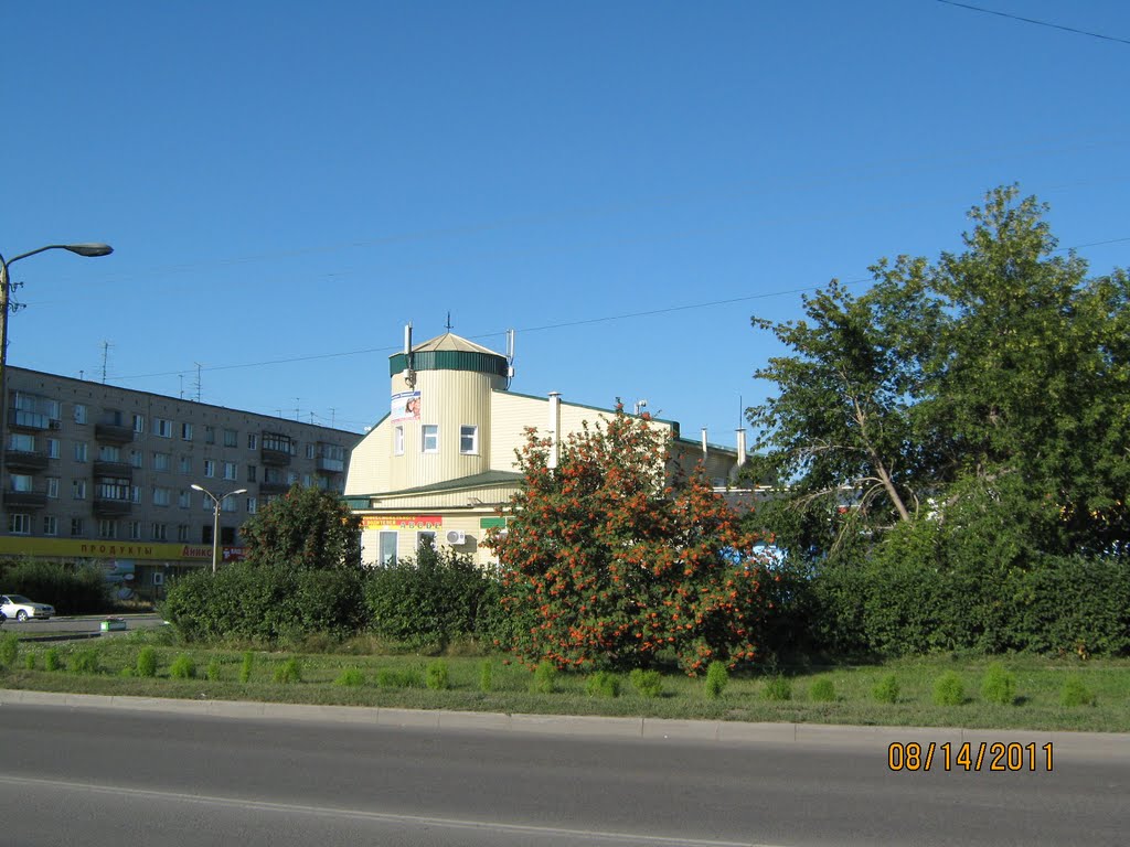 Магазин "Ланик" по ул. Октябрьской