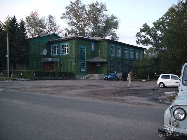 старый дом пионеров и библиотека
