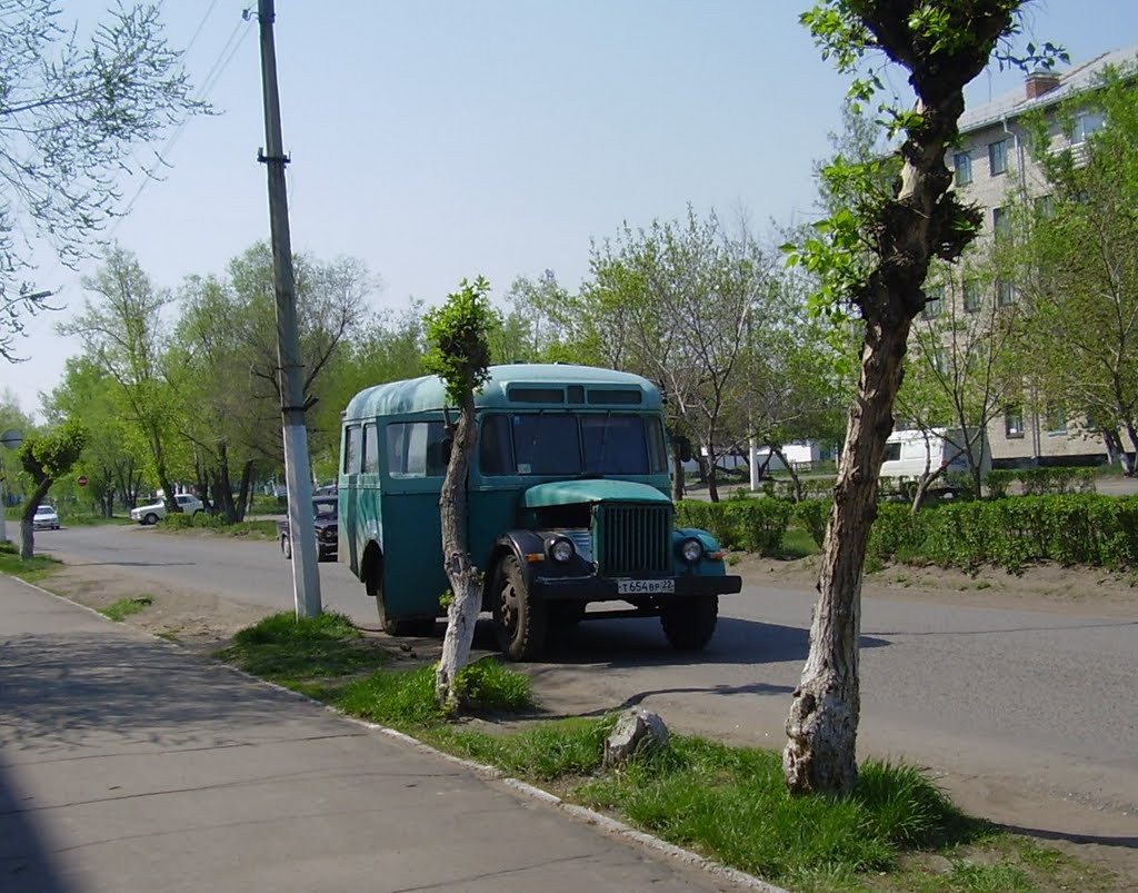 трех жильный.сделанно в ссср.....