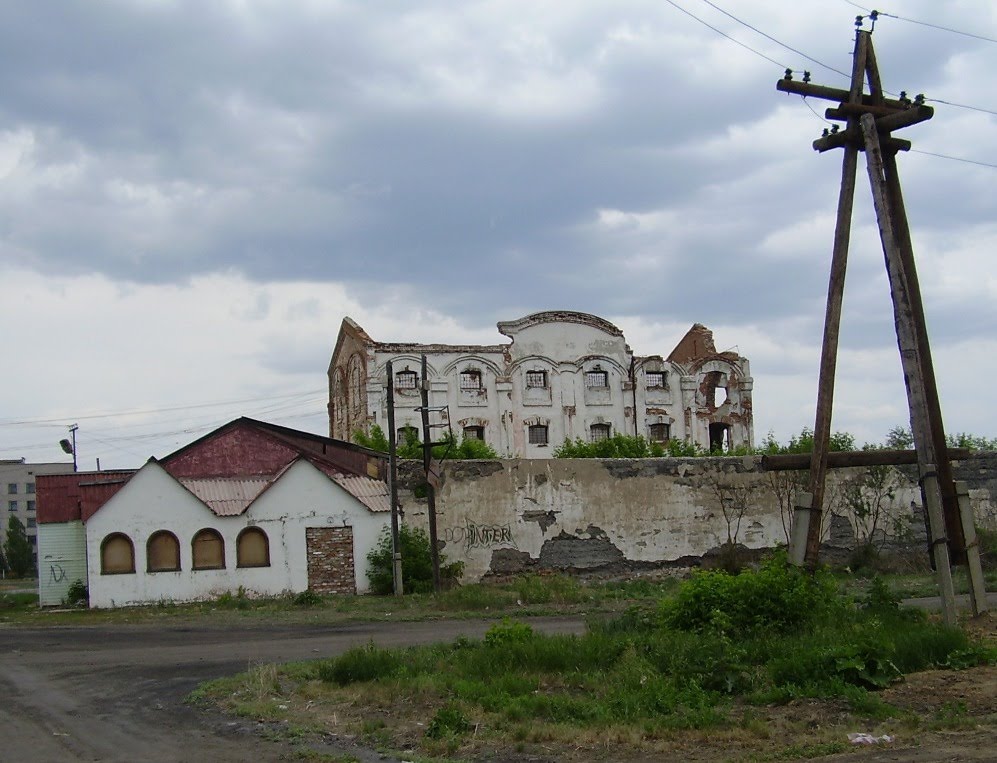история - тюрма