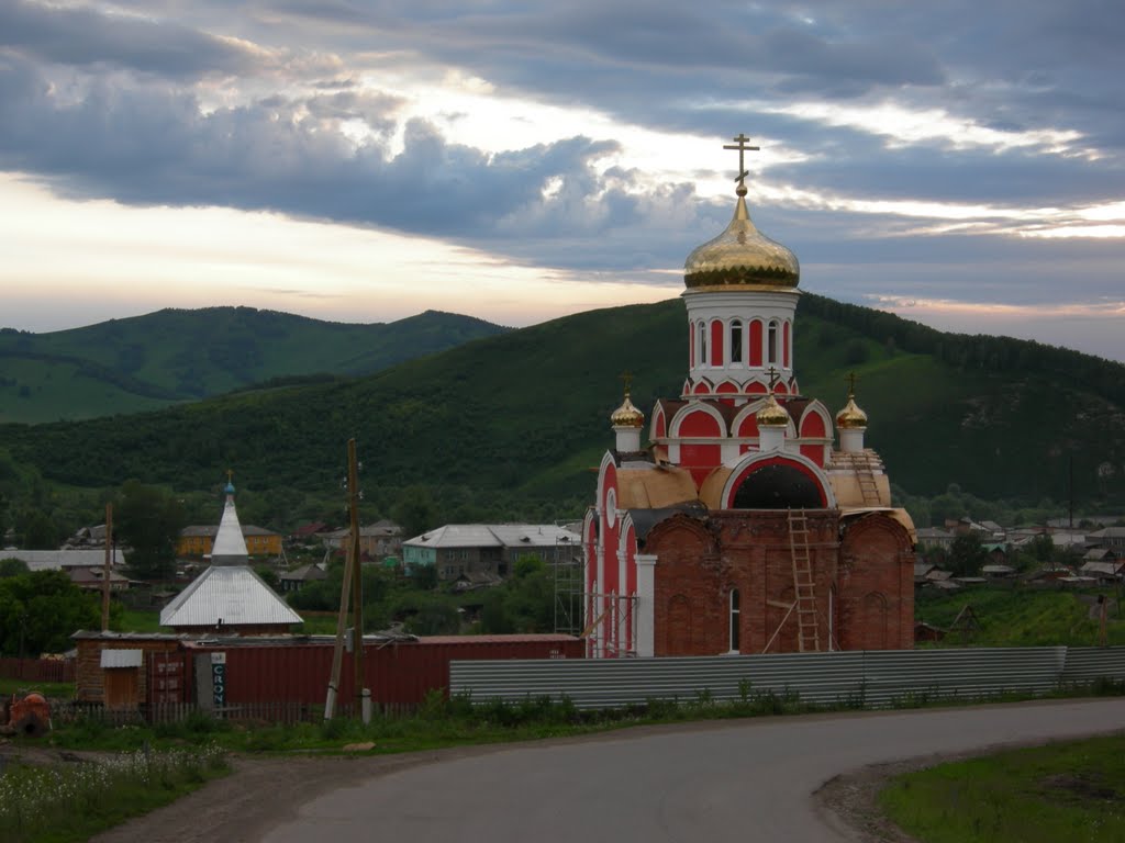 Храм