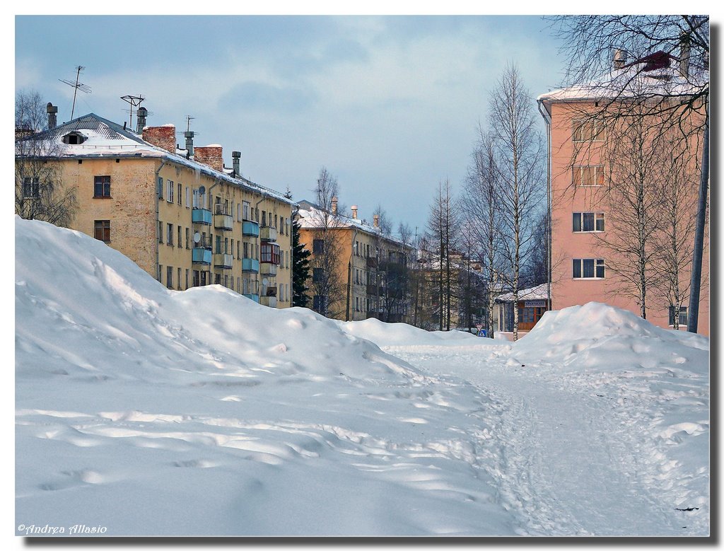 Gagarina street, Mirnyy