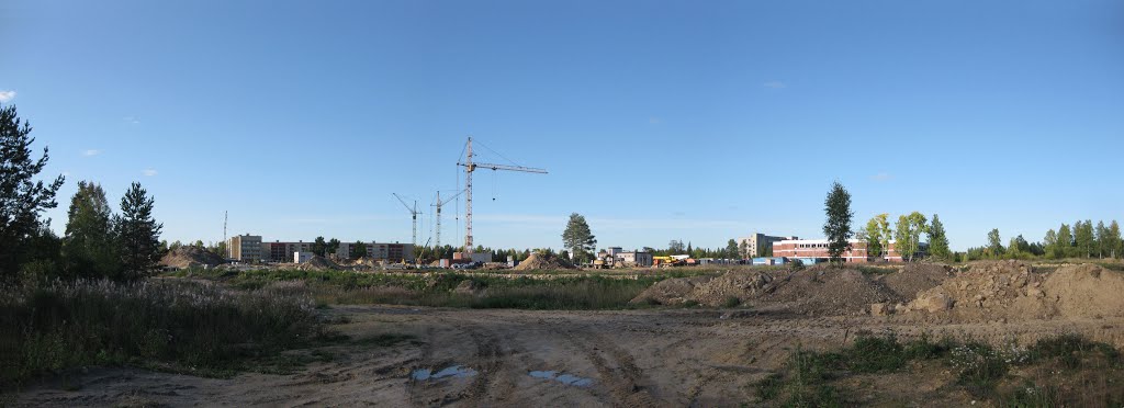 Мирный строится. 09 2011